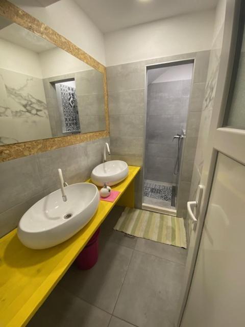 Sweet Spot Hostel Сплит Экстерьер фото